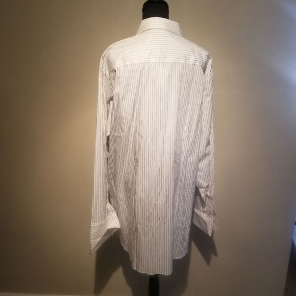 DONALD J TRUMP SIGNATURE SERIES DRESS SHIRT TALL REGULAR NEW WITH TAGS b13 - Picture 2 of 8